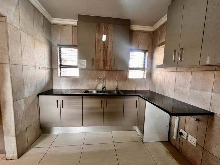 To Let 3 Bedroom Property for Rent in Cashan North West